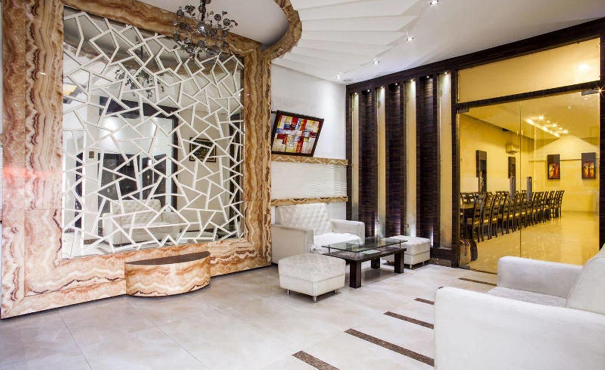 Hotel Mm Yellowuds Amritsar Exterior foto